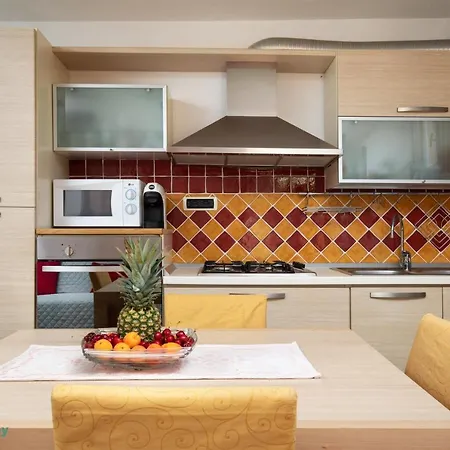 Emeraldway - Il Glicine Apartment